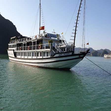 Seasun Boutique Cruise Hotel Ha Long Exterior photo