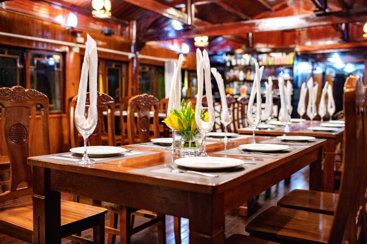 Seasun Boutique Cruise Hotel Ha Long Exterior photo