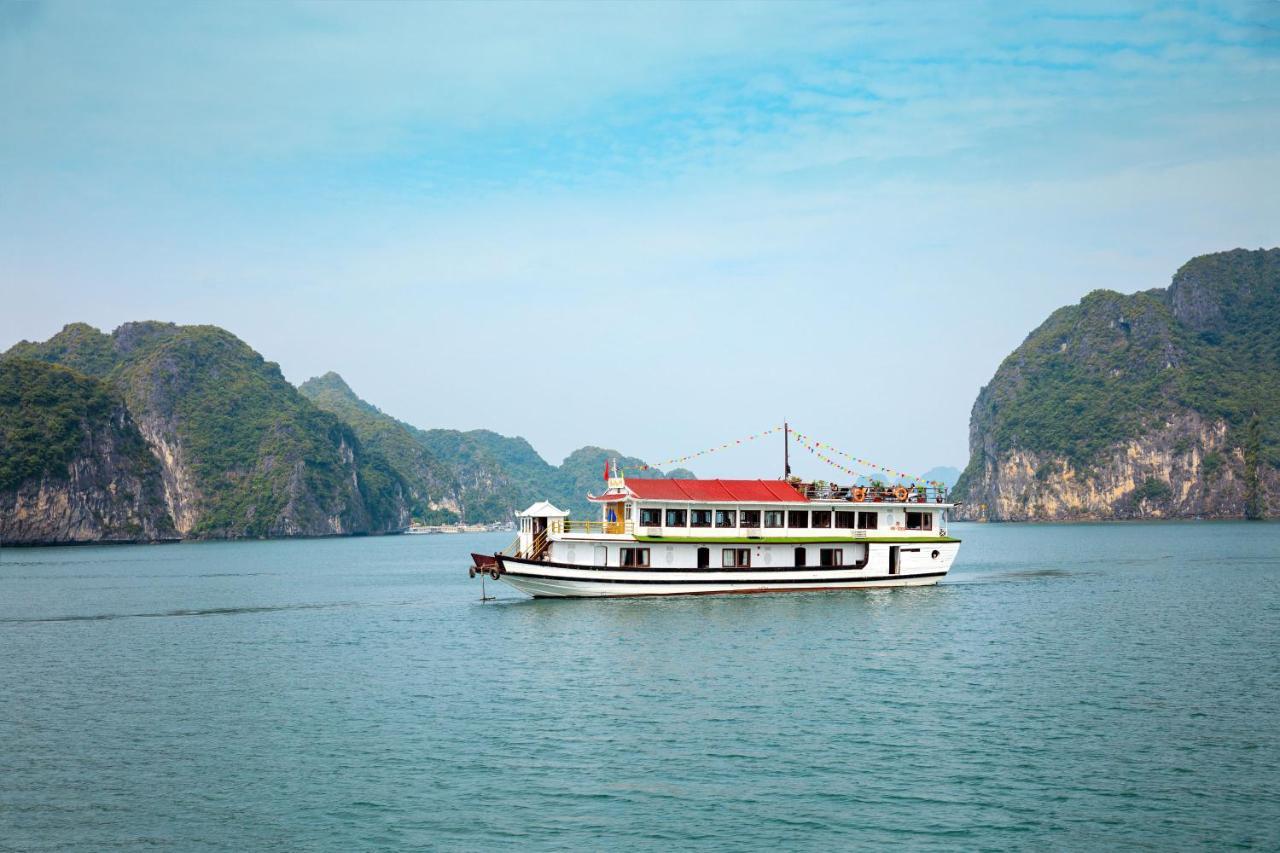 Seasun Boutique Cruise Hotel Ha Long Exterior photo