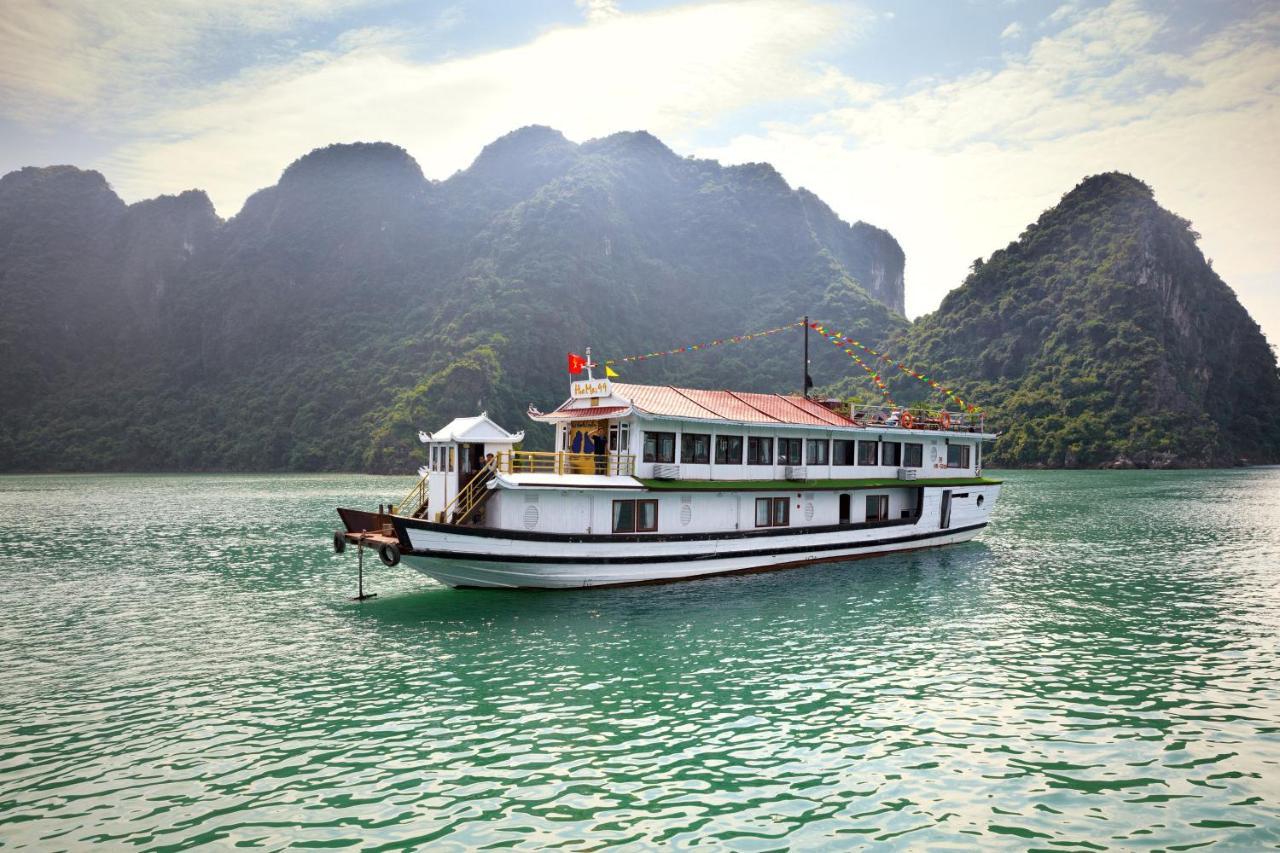 Seasun Boutique Cruise Hotel Ha Long Exterior photo