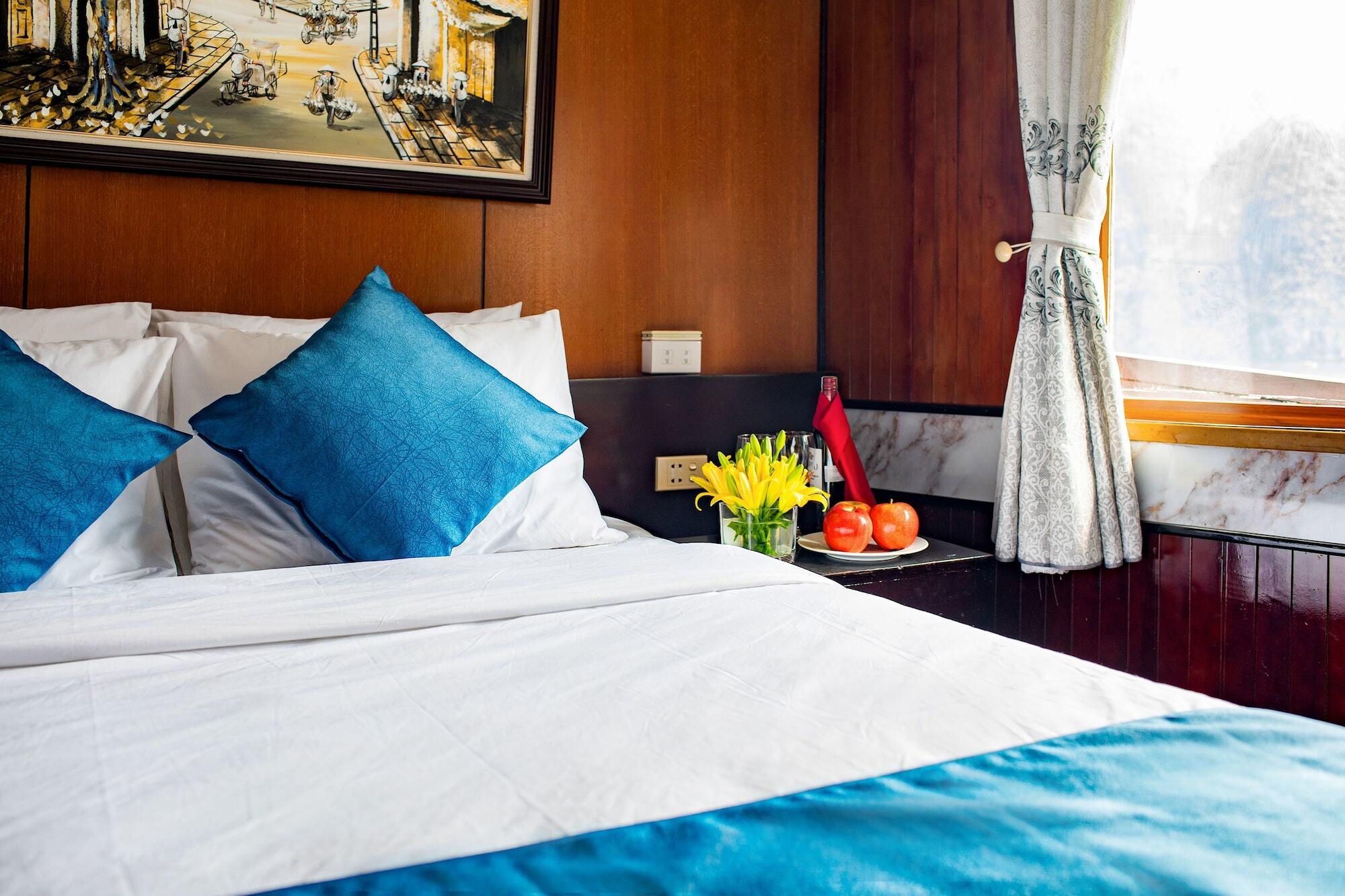 Seasun Boutique Cruise Hotel Ha Long Exterior photo